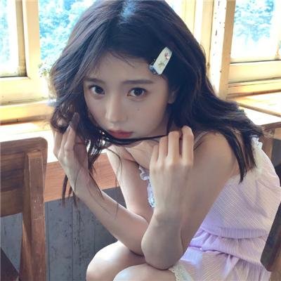 人群中的孩童
